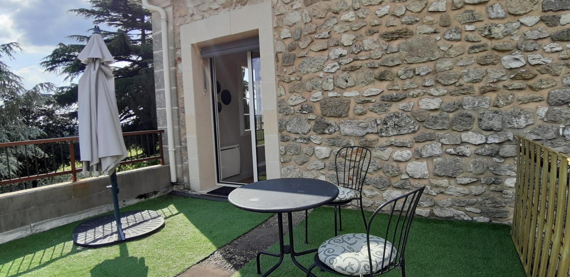 Bed and Breakfast A L'Ombre De La Treille -Proche Saint-Emilion Zewnętrze zdjęcie