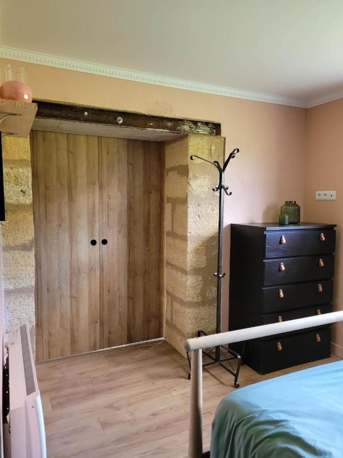 Bed and Breakfast A L'Ombre De La Treille -Proche Saint-Emilion Zewnętrze zdjęcie
